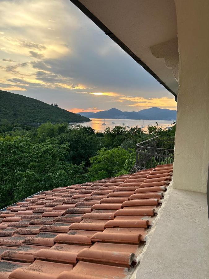 Lazarus Bigova Apartments Tivat Buitenkant foto