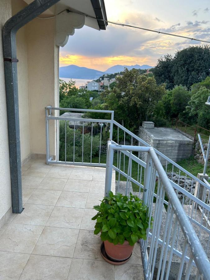 Lazarus Bigova Apartments Tivat Buitenkant foto