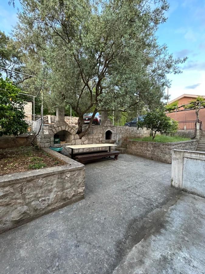 Lazarus Bigova Apartments Tivat Buitenkant foto