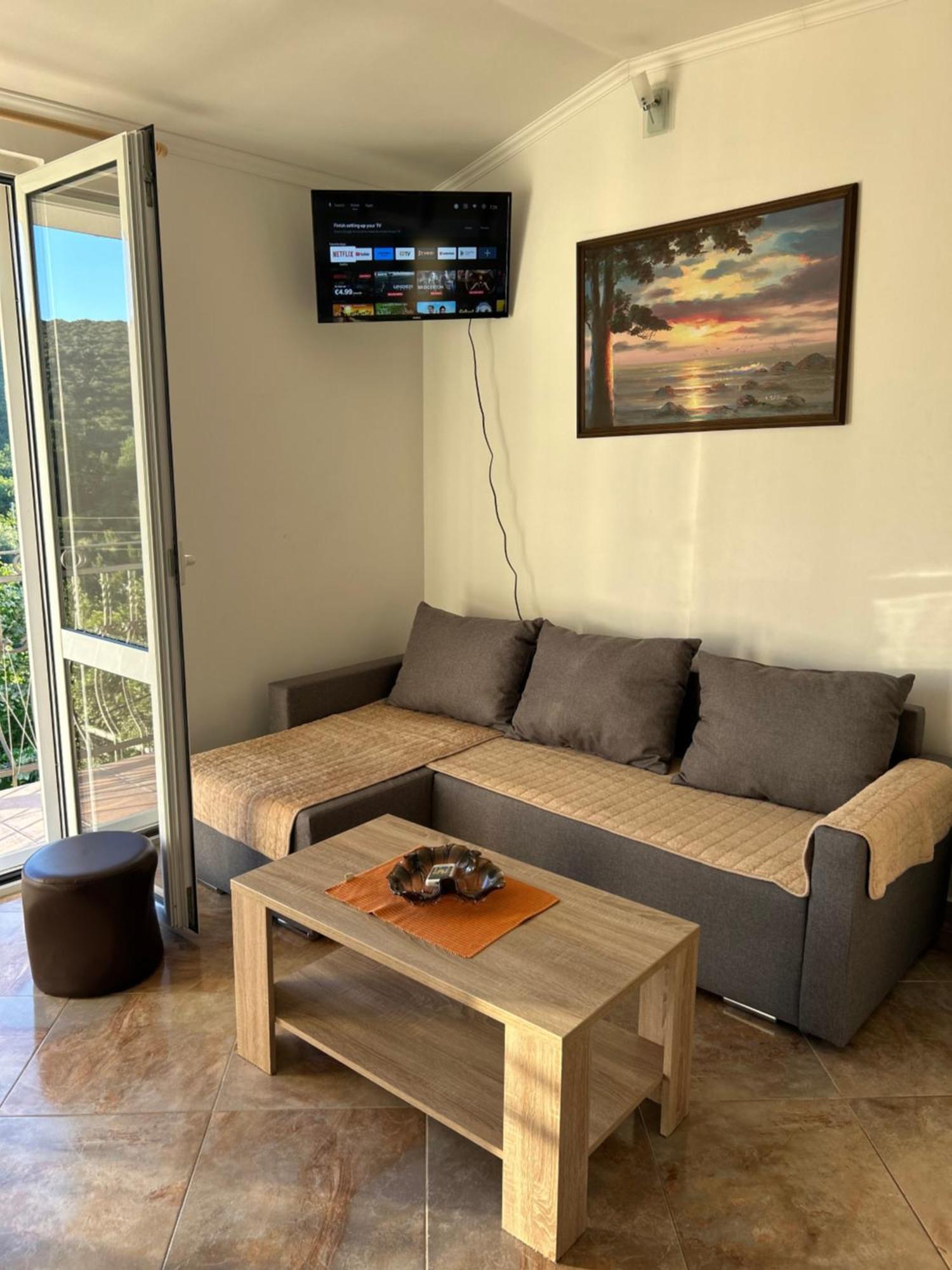 Lazarus Bigova Apartments Tivat Buitenkant foto