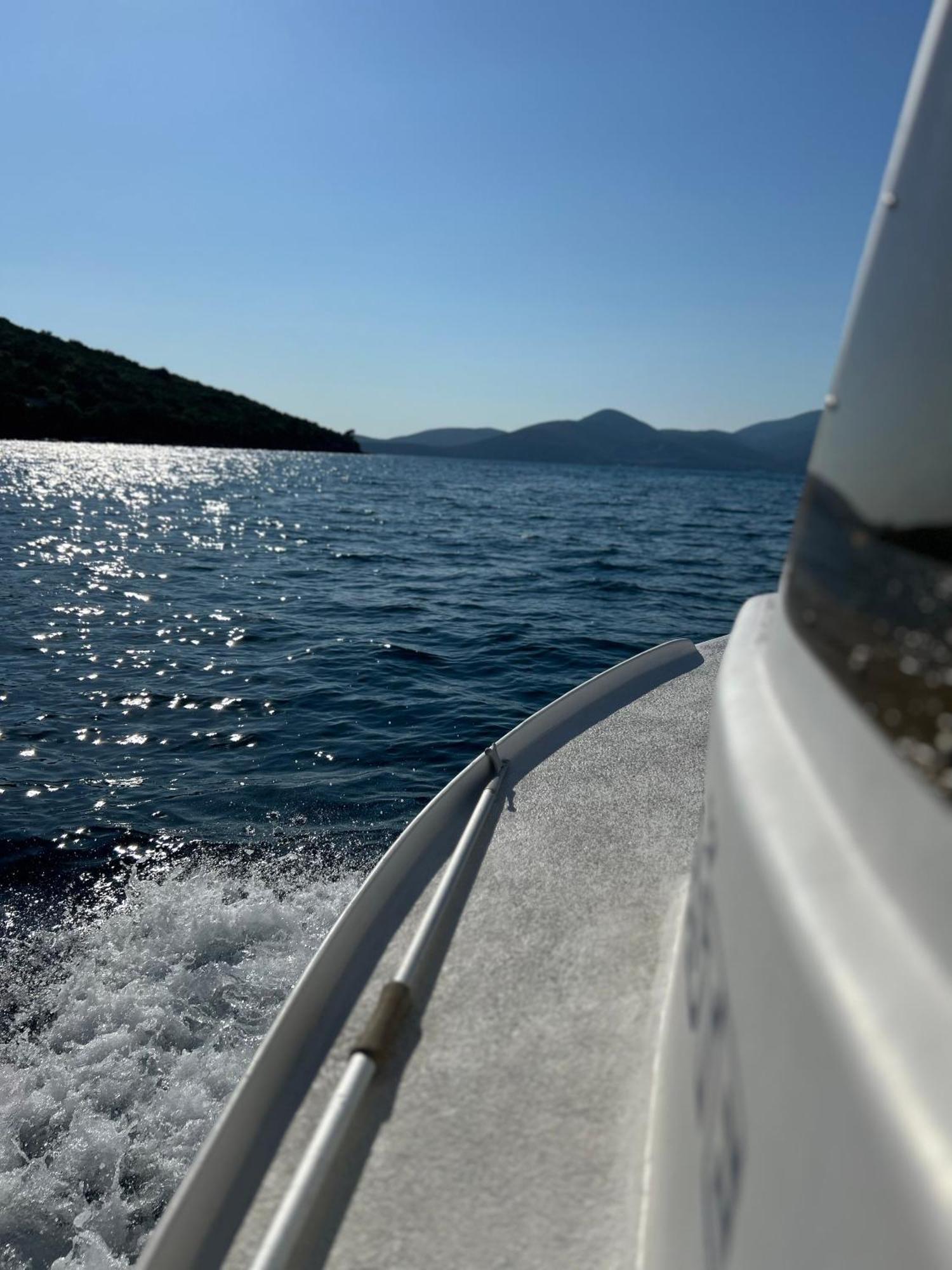 Lazarus Bigova Apartments Tivat Buitenkant foto