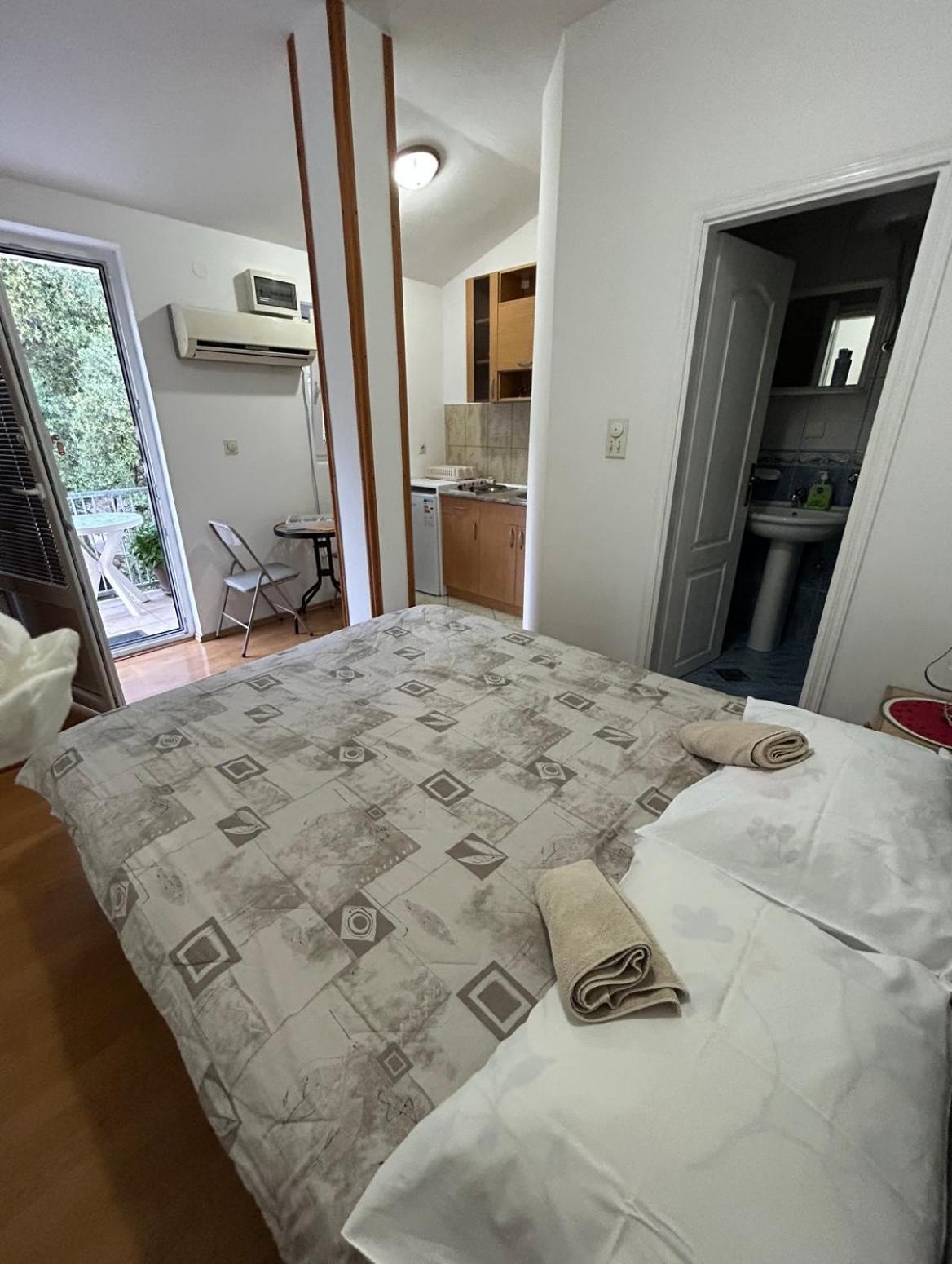 Lazarus Bigova Apartments Tivat Buitenkant foto